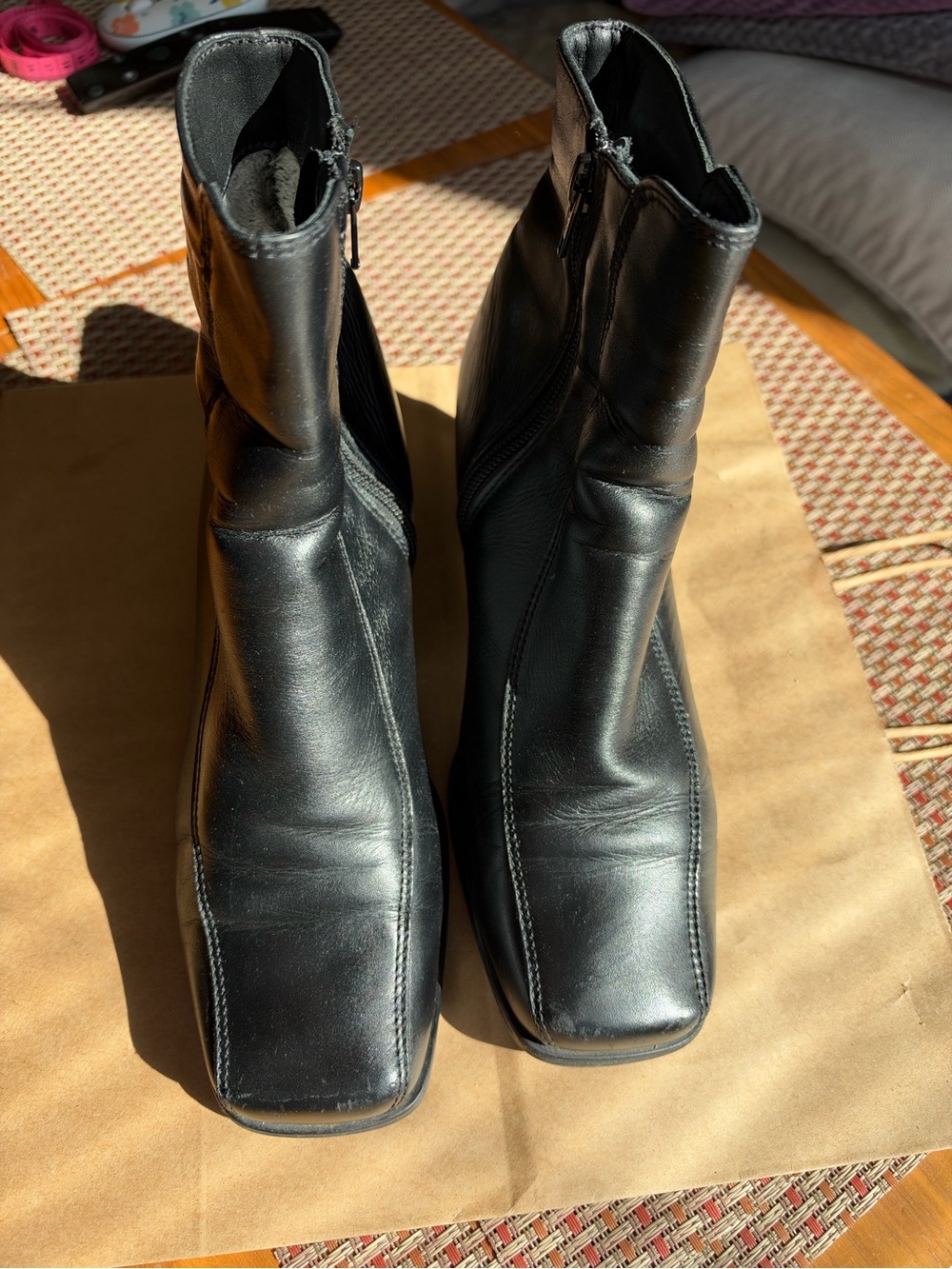 La Canadienne Black Leather Zip Ankle Boots
